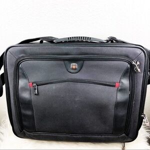 Men’s Swissgear Wagner Business Laptop Bag!
